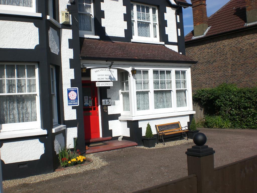 Melville Lodge Gatwick Horley Exterior photo